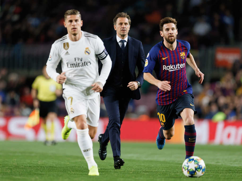 令人拭目以 令人拭目以