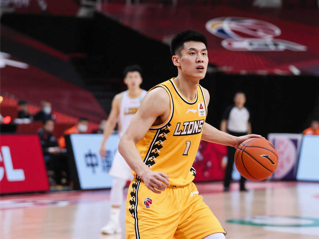 险胜荷兰成 险胜荷兰成